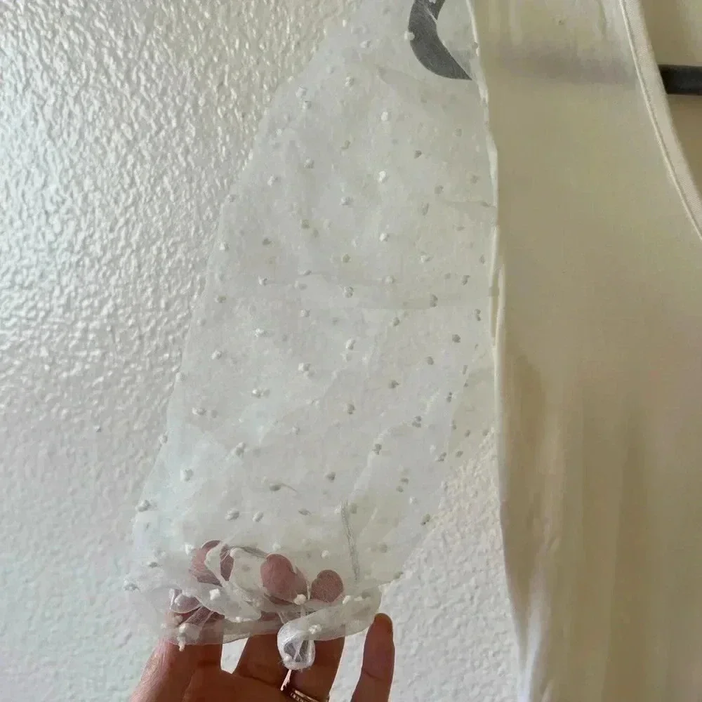 Forever 21 Puff Sleeve Bodysuit - Picture 2 of 4